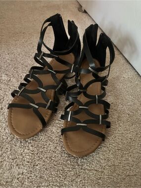 Women’s Black Strappy Gladiator Sandals